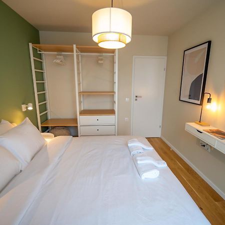 Design 1Bdr Apartment Near City Center Sofia Bagian luar foto