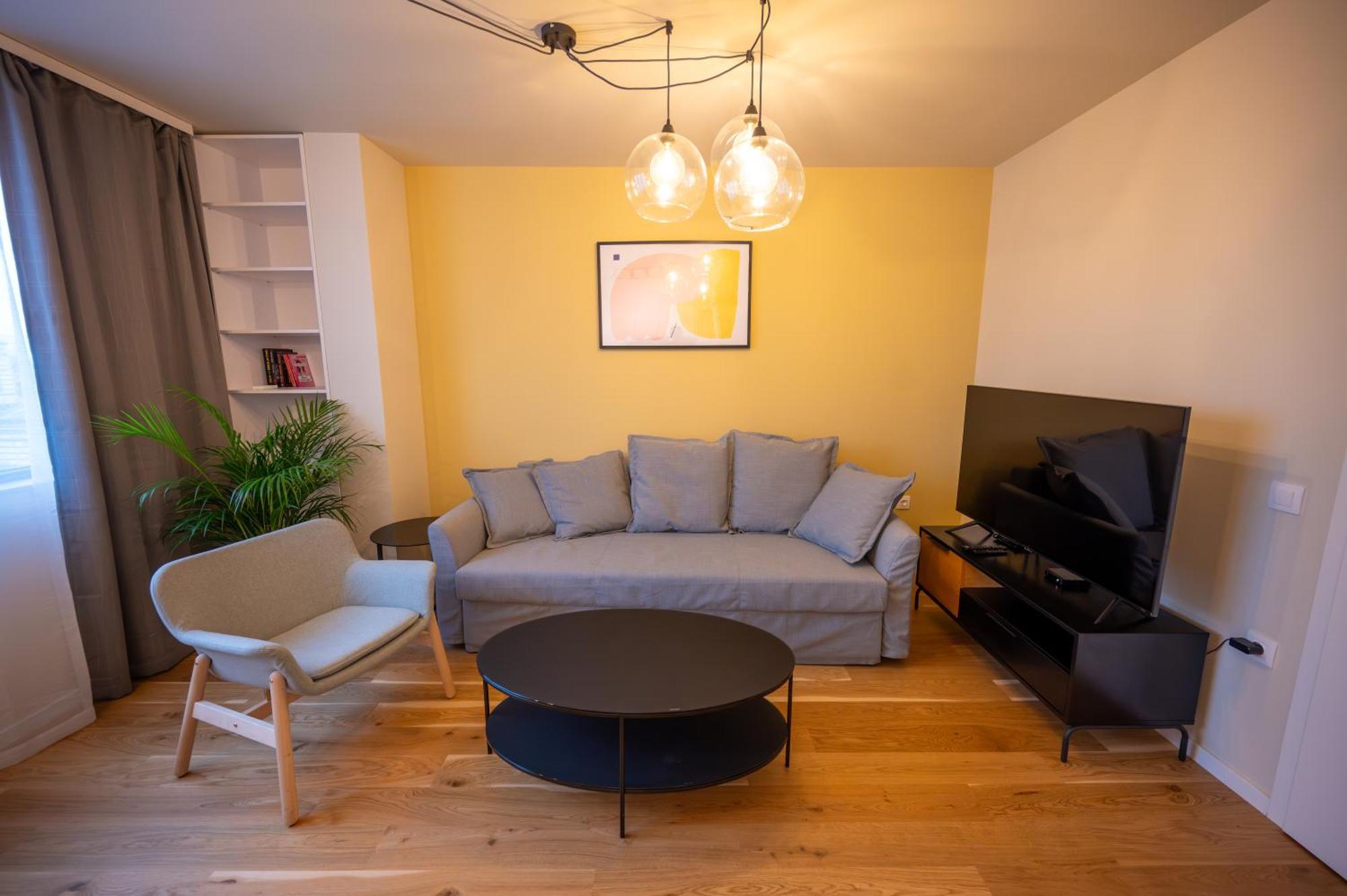 Design 1Bdr Apartment Near City Center Sofia Bagian luar foto