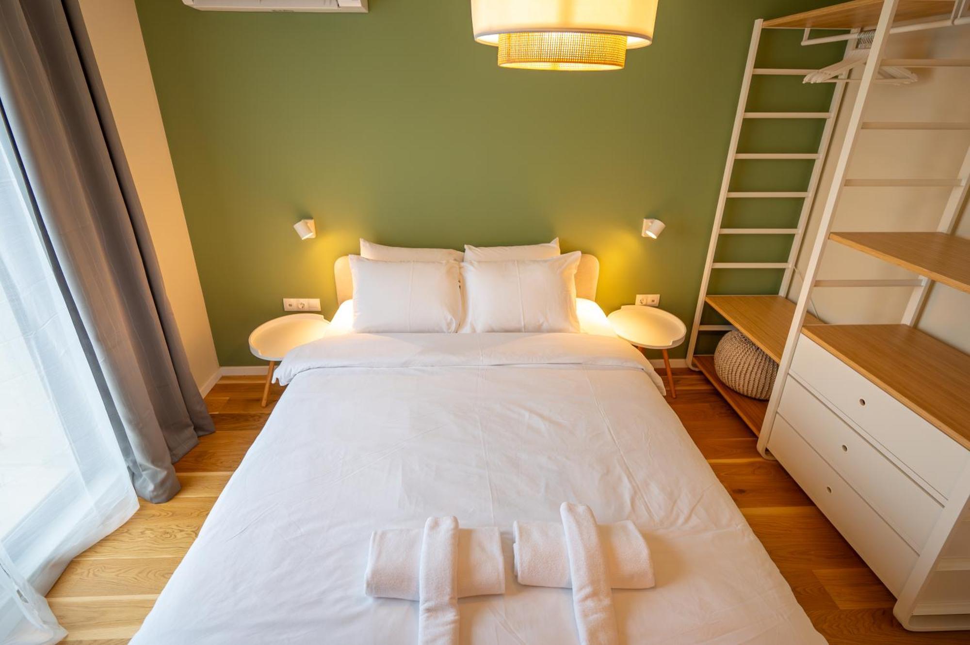 Design 1Bdr Apartment Near City Center Sofia Bagian luar foto